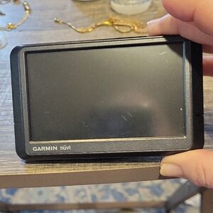 Garmin Nuvi Device Does Everything!! In Good Cond.